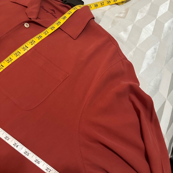 Nice rust colored Tommy Bahama, short sleeve button-down shirt 2xb - Picture 4 of 6